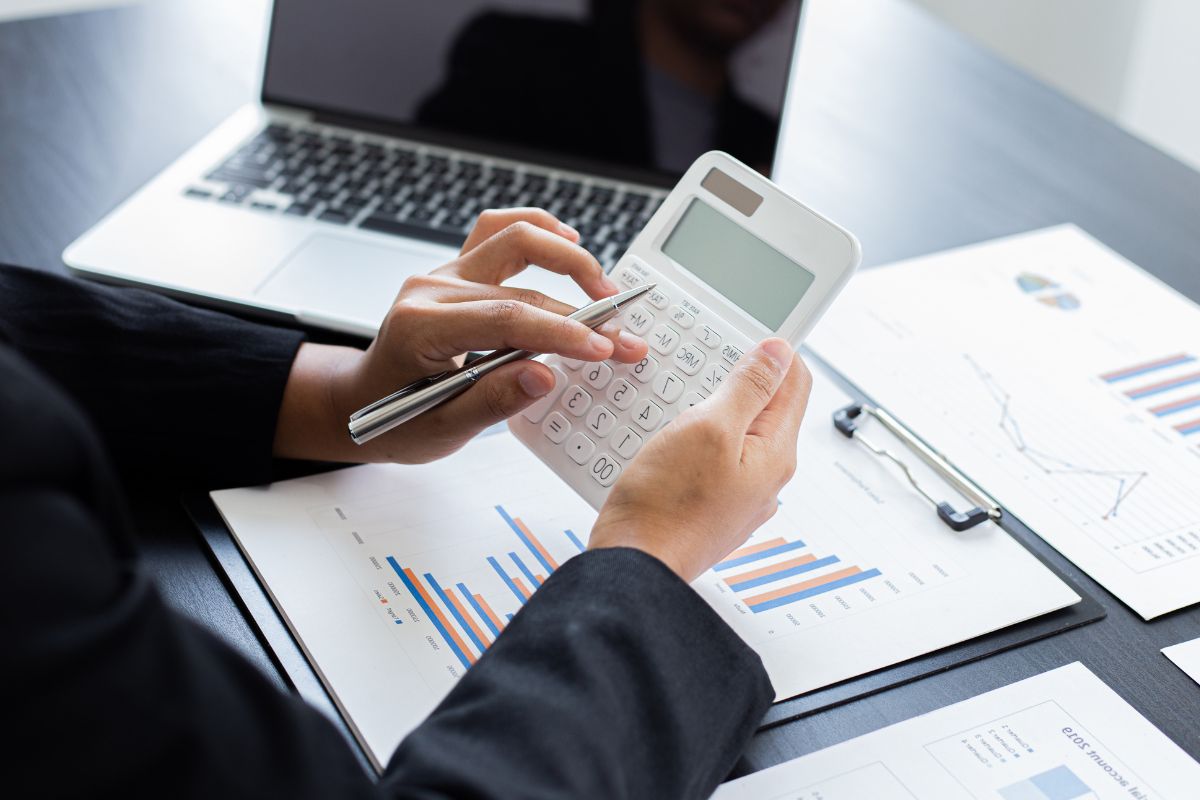 Quel est le seuil et l’abattement fiscal pour le micro-BNC en 2025 ?