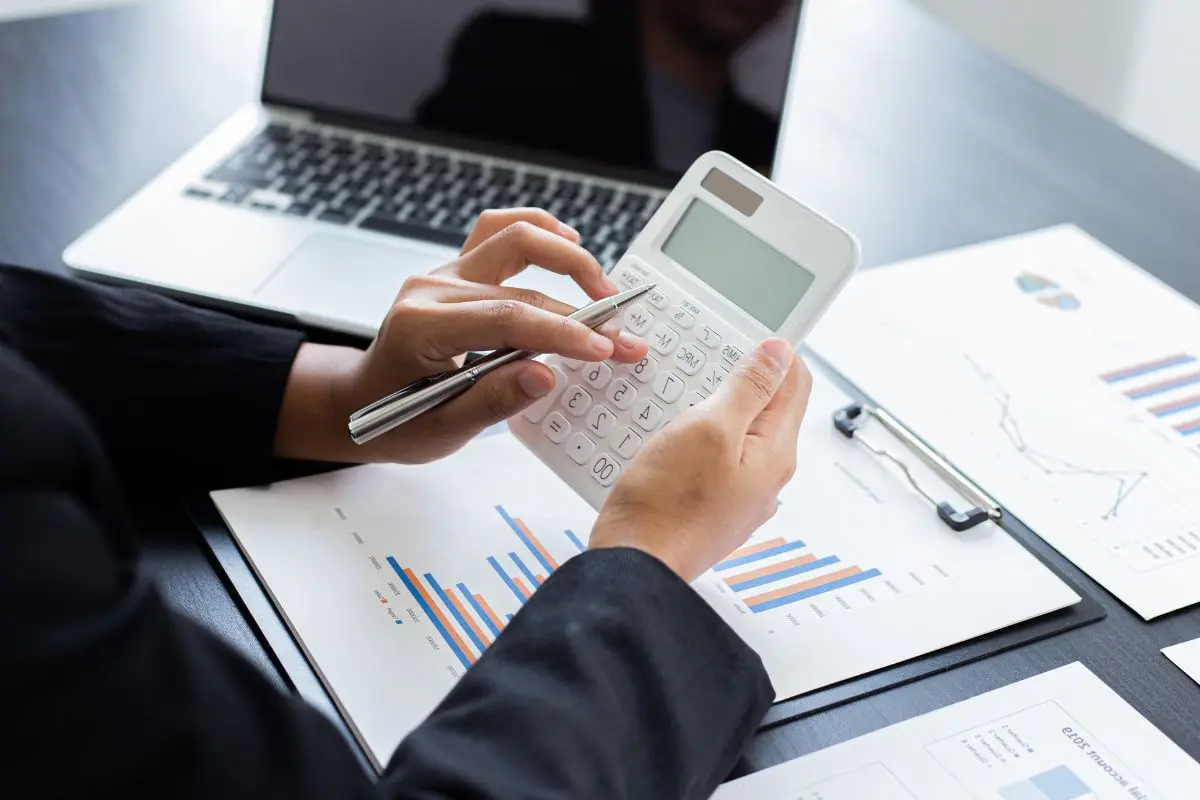 Quel est le seuil et l&rsquo;abattement fiscal pour le micro-BNC en 2025 ?